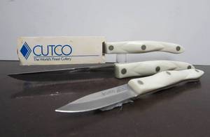 lot 216 image: Lot of 3 Quality CUTCO Knives
