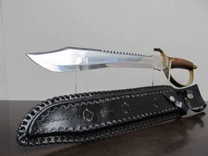 lot 233 image: Excellent 20 Short Sword wInlaid Brass Handle