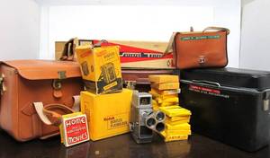 lot 144 image: LARGE Lot ow Vintage Film Camera & Many Accessories 