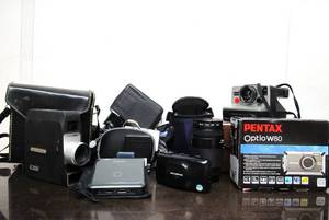 lot 147 image: Group of Vintage & Newer Cameras Lenses etc