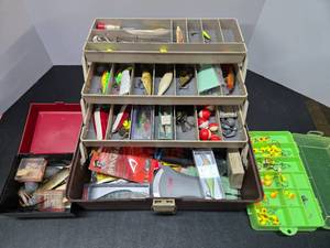 lot 411 image: Nice Full Fishing Tackle Box Plus Extras 