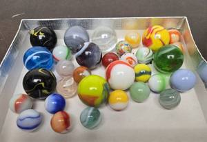 lot 416 image: Group of Larger Size Old Vintage Marbles