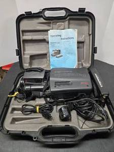 lot 333 image: Very Cool Retro Vintage PANASONIC OmniMovie Video Camera wCase