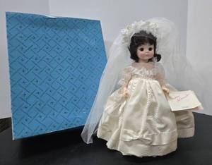 lot 339 image: Mint in Box Madame Alexander Bride Doll #1589
