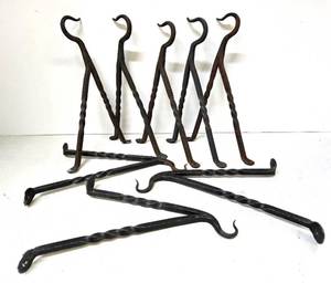 lot 356 image: Set of 8 Vintage Gothic Wrought Iron Wall Hanger Hooks