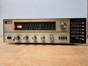 lot 400 image: Vintage FISHER model 250-T Stereo Receiver