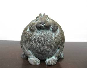 lot 429 image: Chubby Round Rabbit Resin Figurine