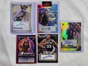 lot 21 image: Lot of 5 Auto Cards Matt Ryan Timberwolves Rookie, Mitch White, Robert Hassell, Damon Arette, Boris Diaw