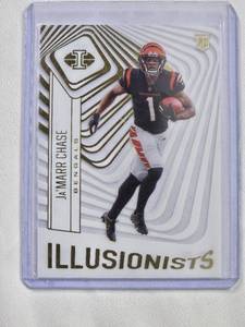 lot 26 image: JaMarr Chase Rookie Insert Panini Illusions 2021 No. ILL-16