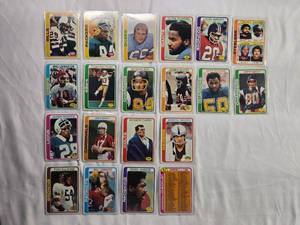 lot 135 image: Lot of 20 Vintage Topps Football Cards from 1978