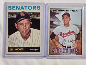 lot 170 image: Lot of 2 Gil Hodges Vintage Topps Baseball Cards - 1967 No. 228 & 1964 No. 547