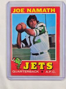lot 171 image: Joe Namath 1971 Vintage Topps Football Card No. 250