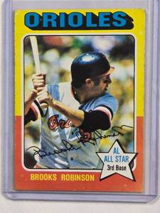 lot 176 image: Brooks Robinson 1975 All-Star No. 50 Vintage Baseball Card