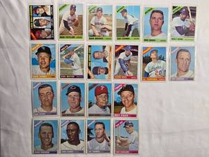 lot 209 image: Lot of 20 Vintage Tops Baseball Cards From 1966