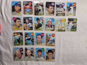 lot 241 image: Lot of 20 Vintage Topps Baseball Cards from 1969