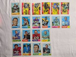lot 253 image: Lot of 20 Vintage Topps Football Cards from the 1968 Era