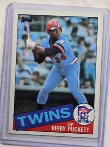 lot 275 image: Kirby Puckett Rookie 1985 Topps No. 536