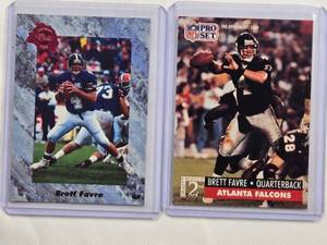 lot 280 image: Lot of 2 Brett Favre Rookie Cards - 1991 NFL Pro Set No. 762, 1991 Classic No. 129