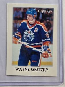 lot 297 image: Wayne Gretzky 1987 O-Pee-Chee No. 13