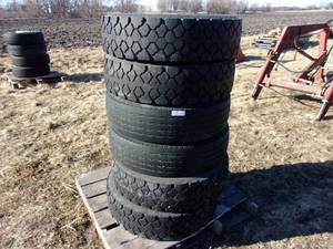 lot 41 image: 6- 22575R19.5 Truck Tires