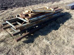 lot 43 image: Misc Pallet Racking