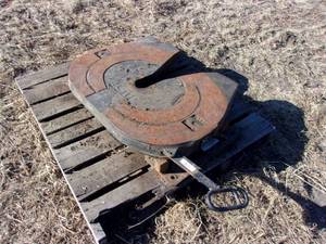 lot 45 image: Jost 5TH Wheel Plate