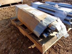 lot 77 image: 19 Conveyor Rollers