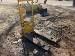 lot 90 image: Multiton Pallet Jack