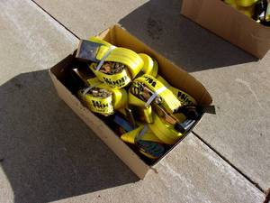 lot 95 image: 6-2x27 Wood Tow Tuff Ratchet Straps (UNUSED)