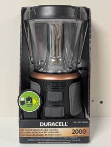 lot 29 image: Duracell - 2000 lumens LED flashlight with 360° and 180° illumination for camping, fishing and emergency use, 6 light modes and 3 power supplies available for charging