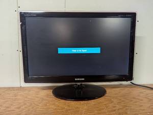 lot 156 image: Samsung 25 TVMonitor Model-LS25EMNKUYZA with Power Cord