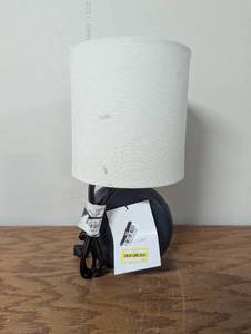 lot 191 image: Threshold Table Lamp - Ceramic