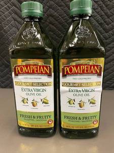 HI 4 - Pair of Pompeian Extra Virgin Olive Oil Bottles
