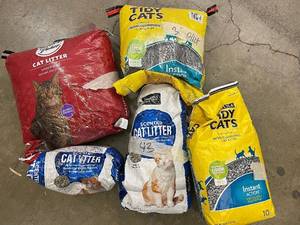 Collection of 5 Bags of Cat Litter