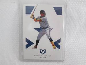 2022 Chronicles Ronald Acuna JR Car...