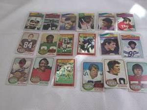 Assorted 1976 & 1977 Topps Football...