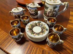 lot 231 image: Porcelain Tea Set with Gold Accents