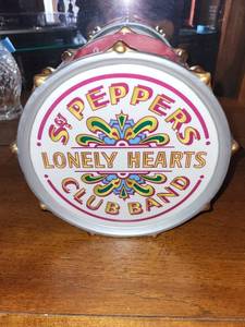 lot 284 image: Sgt. Peppers Band Ceramic Container