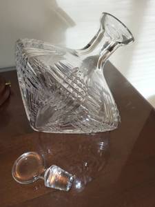 lot 293 image: Vintage Crystal Decanter with Stopper