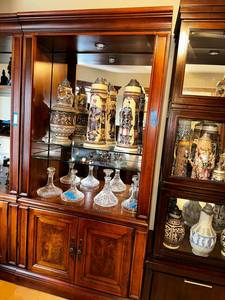 lot 303 image: Vintage Lighted Wooden Display Cabinet - - Contents not included