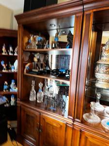 lot 9 image: Vintage Lighted Display Cabinet - - Contents not included