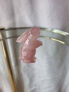 lot 174 image: Pink Quartz Rabbit Figurine