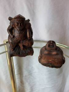 lot 182 image: Vintage Wooden Carvings Set