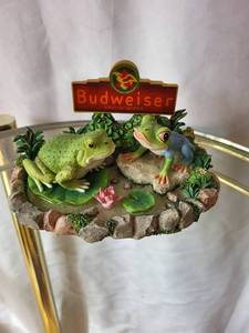 lot 191 image: Budweiser Frog Figurine Collectible