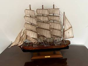 lot 57 image: Clipper 1872 Wooden Ship Model