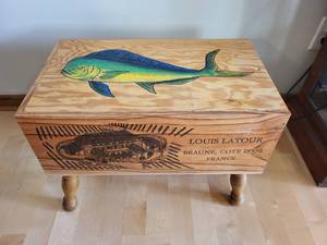 lot 104 image: Louis Latour Wine Crate Table