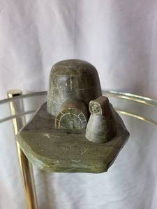 lot 118 image: Inuit Soapstone Igloo & Owl Carving