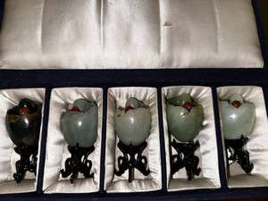lot 121 image: Jade Bird Hatching Sculptures Set