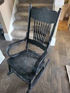 lot 14 image: Vintage Carved Wooden Rocking Chair