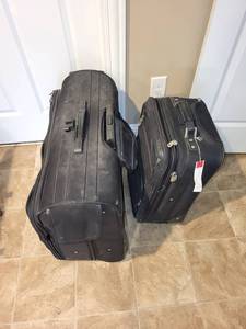 lot 191 image: Samsonite Rolling Suitcase Set